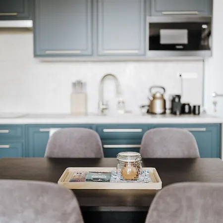 Roosevelt Riverside Apartmans *
